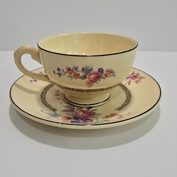 Myott Staffordshire - Vintage Floral Tea Cup & Saucer Set - Picture 3 of 7